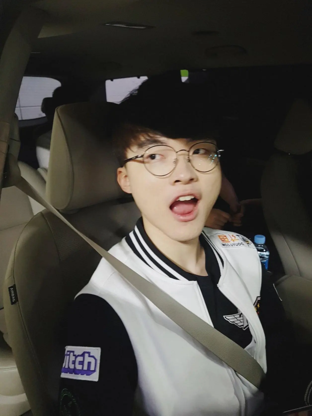 J9-包含Faker赛事官方发布回归赛场新规，日本队争议不断！的词条