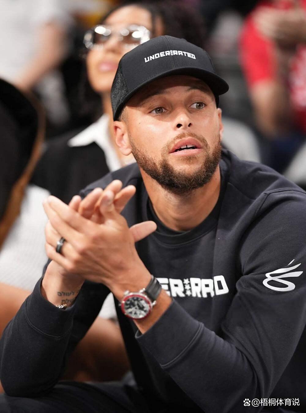 九游会-库里连续十场比赛得分超过惊险取胜,拜仁挑战极限!的简单介绍