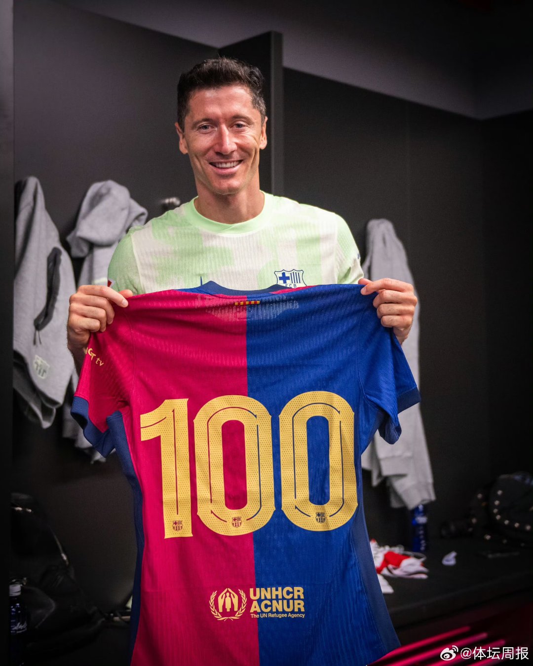 九游-莱万多夫斯基迎来三赛季高光表现,加拿大队球迷沸腾!的简单介绍